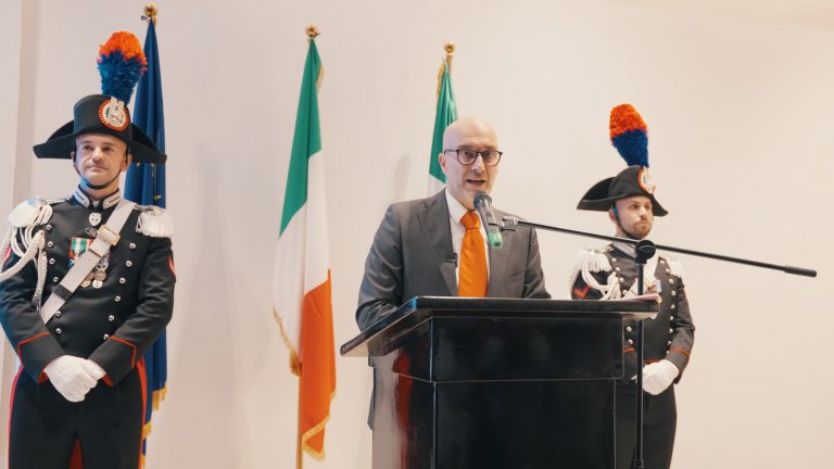 Foto degli ospiti italiani, nigeriani e della comunità internazionale presenti alla celebrazione dell'ottantesima Festa della Repubblica Italiana a Abuja il 2 Giugno 2026, organizzato dall'Ambasciata d'Italia.