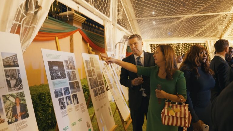 Foto degli ospiti italiani, nigeriani e della comunità internazionale presenti alla celebrazione dell'ottantesima Festa della Repubblica Italiana a Abuja il 2 Giugno 2026, organizzato dall'Ambasciata d'Italia.