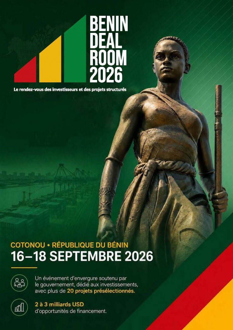 Poster ufficiale Benin Deal Room 2026 con statua bronzea e logo colorato, promozione dell’evento di investimento a Cotonou dal 16 al 18 settembre 2026, con opportunità da 2–3 miliardi di dollari.