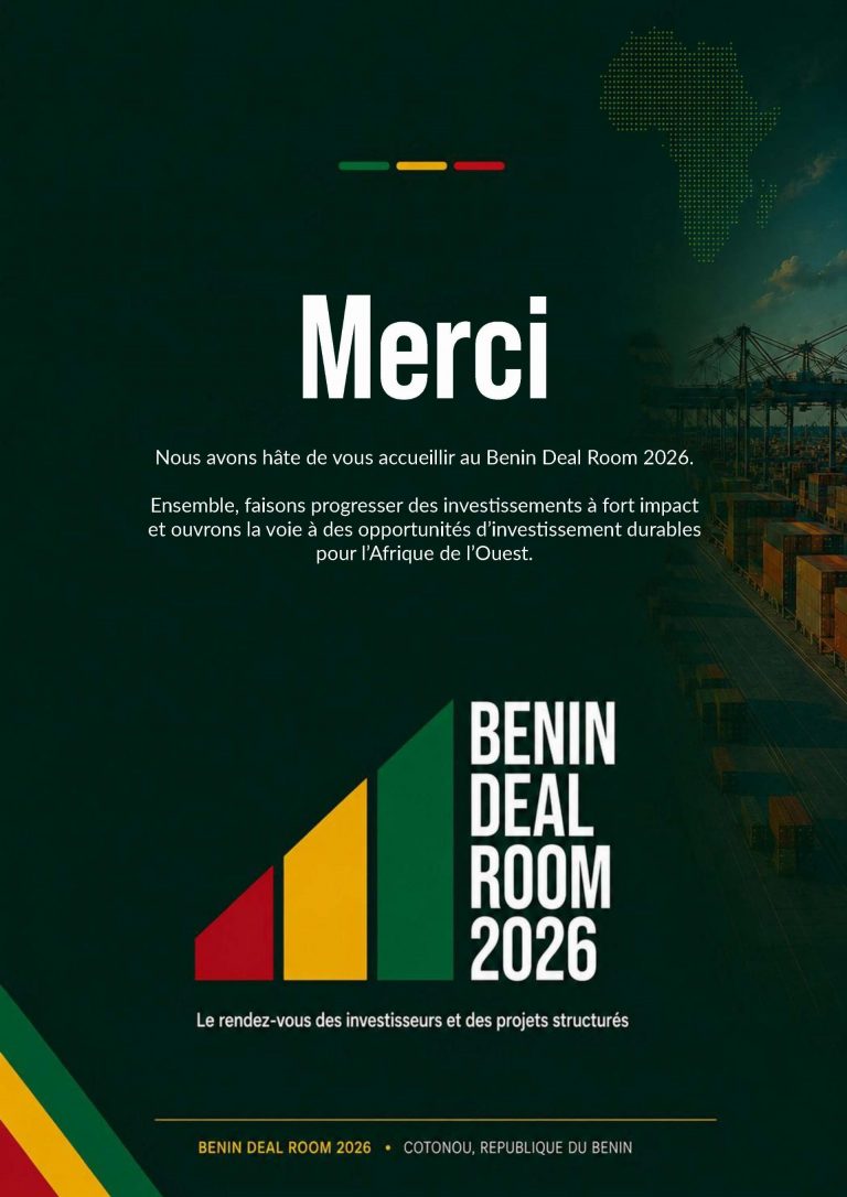 Poster ufficiale Benin Deal Room 2026 con statua bronzea e logo colorato, promozione dell’evento di investimento a Cotonou dal 16 al 18 settembre 2026, con opportunità da 2–3 miliardi di dollari.
